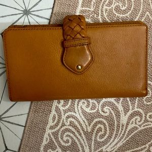 MOVING SALE! Michael Kors Tan Snap Wallet
